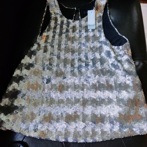 Aritzia Talula Women XXS Cheniston Blouse in Matte Silver, BNWT - Picture 2 of 4